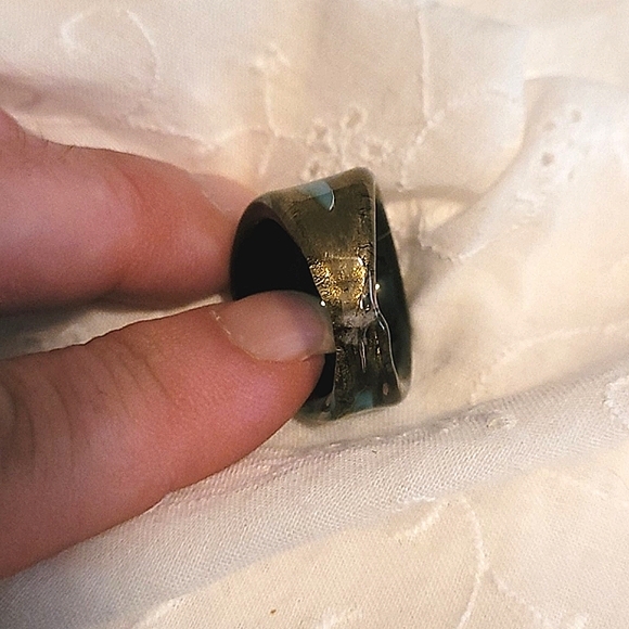 5/$25 Glass Ring - Picture 3 of 4
